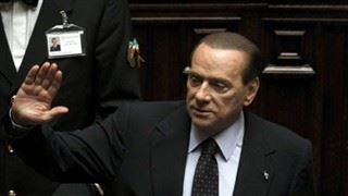 Itália: Berlusconi apresentou demissão ao presidente italiano - Oficial